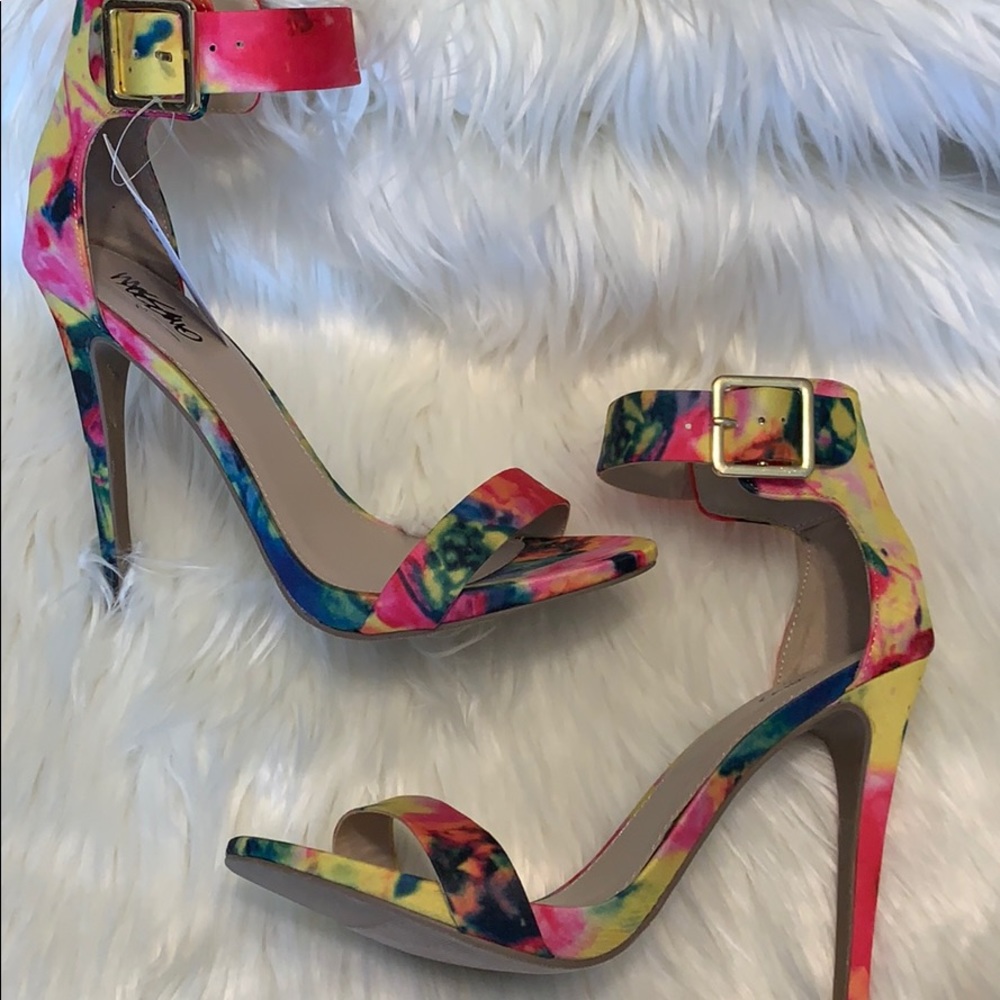 Beautiful Floral Spring Heels - Picture 6 of 6